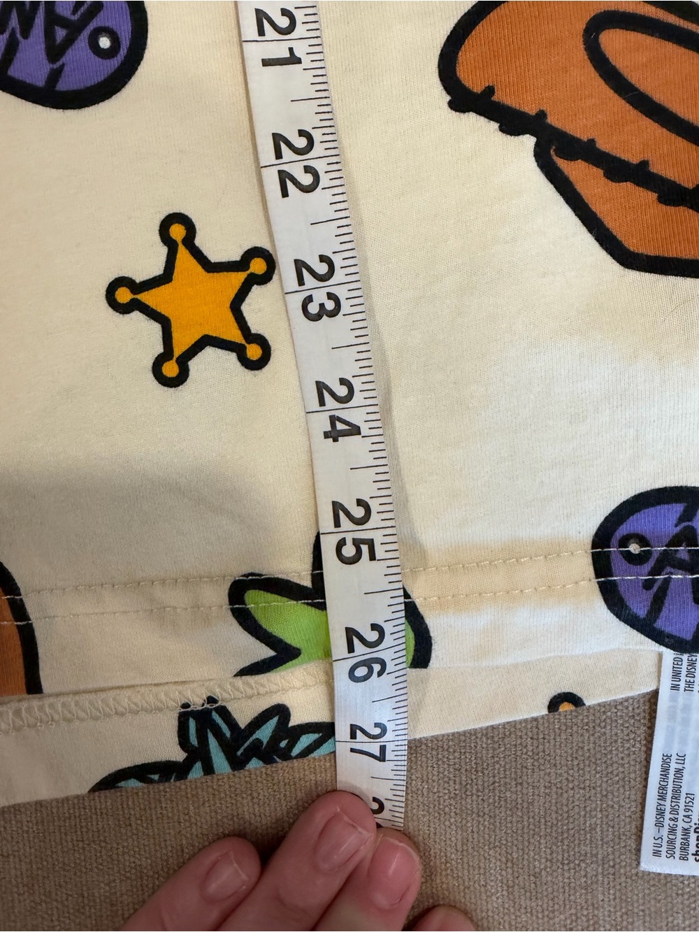 EUC Disney Parks Men’s T-Shirt Toy Story Pixar size Small - Picture 9 of 9